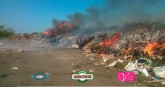 Intenso Trabajo De Bomberos Para Combatir El Fuego En El Basural.-