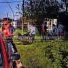 Un motociclista terminó en la vereda tras una maniobra imprudente