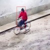 Robaron una bicicleta en el predio del ISFD y quedaron filmados por cámaras de seguridad