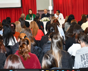 Enfermeros de toda la provincia se capacitaron en avances tecnológicos y celebraron su día
