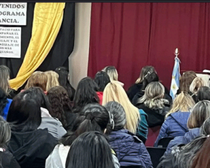Laura Lewin llega a Corrientes con jornadas para docentes y directivos