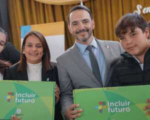 Juan Pablo Valdés celebró el aniversario de Bonpland con obras, viviendas y tecnología para los vecinos