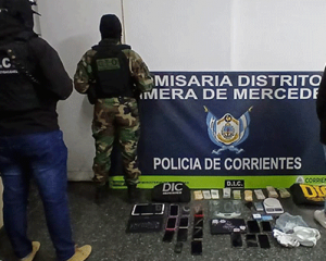 Golpe al narcomenudeo en Mercedes: secuestran cocaína, dinero y motos utilizadas para delivery de drogas