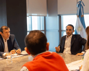 Valdés anunció nuevos programas de vivienda y la modernización del INVICO
