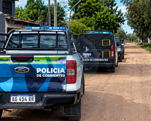 Operativo policial en barrio itatí de mercedes: allanaron un domicilio en busca de armas de fuego