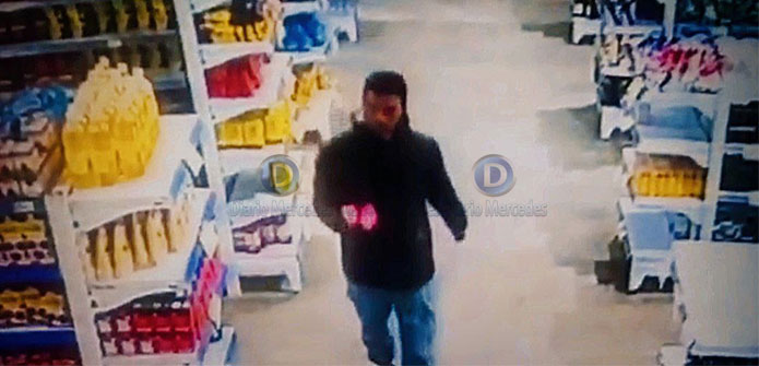 Robo en supermercado Isabel: identificado gracias a cámaras de seguridad
